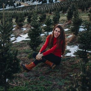 Meet your Posher, Hannah